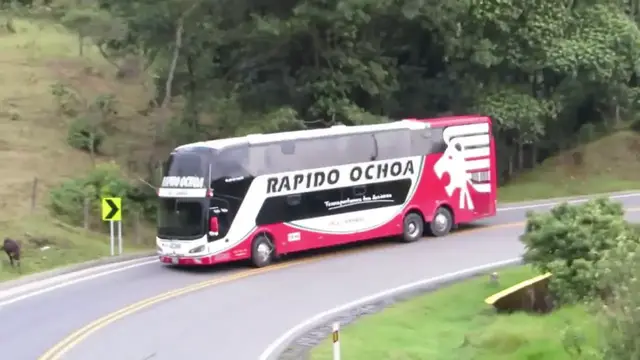 Video thumbnail for BUSES en la CARRETERA Facatativá - Albán , COLOMBIA