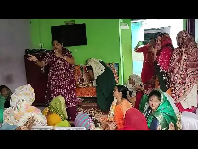 Video thumbnail for बहू सत्संग में जान ते हटाइए मतना, मेरा मान घटाइये मतना #happy_lokgeet #भजन #हरियाणवी