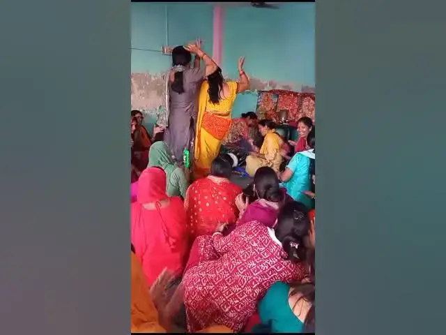 Video thumbnail for बहुत सुंदर डांस और गीत#happy_lokgeet #डांस #bhajan #hindi