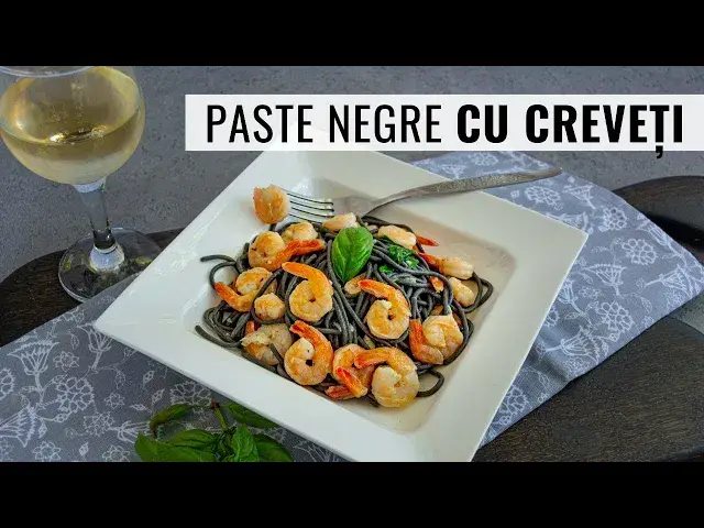 Video thumbnail for Paste negre cu creveți și usturoi. Gata în 10 minute și arată spectaculos! | Bucate Aromate