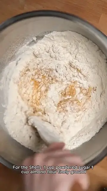 Video thumbnail for macaron recipe