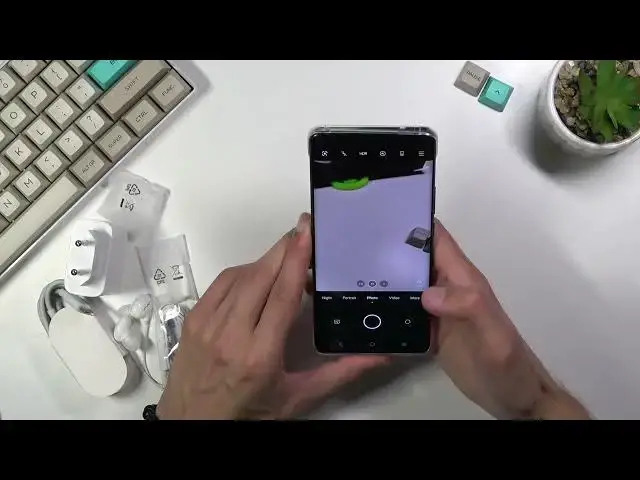 Video thumbnail for VIVO X60 Pro Unboxing & Overview | What's Inside the VIVO X60 Pro Box