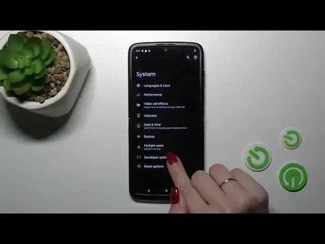 Video thumbnail for Motorola Razr 2022 - How To Hide Developer Settings