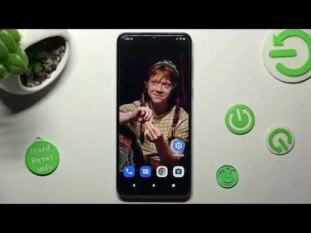 Video thumbnail for How to Change Icon Size on MOTOROLA MOTO E13?