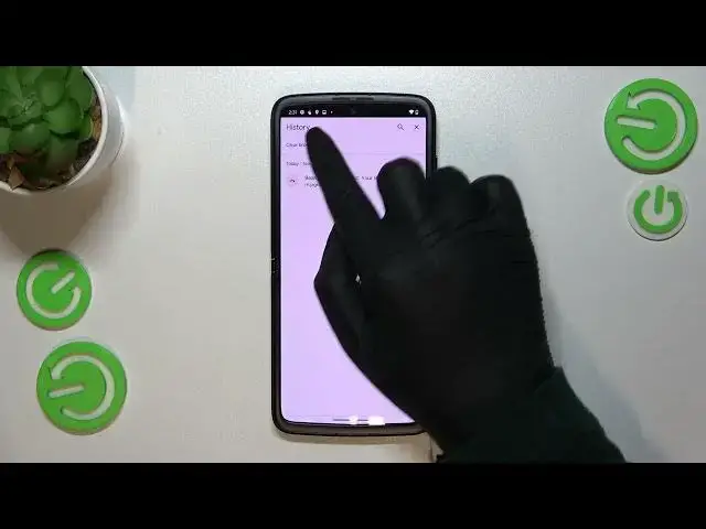 'Video thumbnail for How to Clear Browsing Data on Motorola Razr 2022 - Remove Browser History'