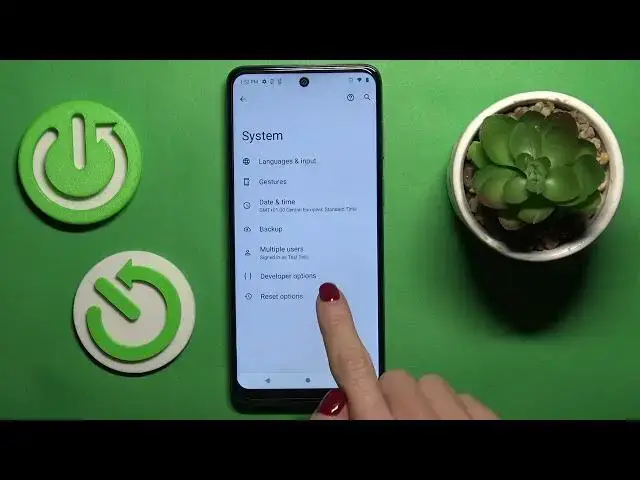 'Video thumbnail for How to Enable Automatic System Updates on Motorola Moto E32S?'