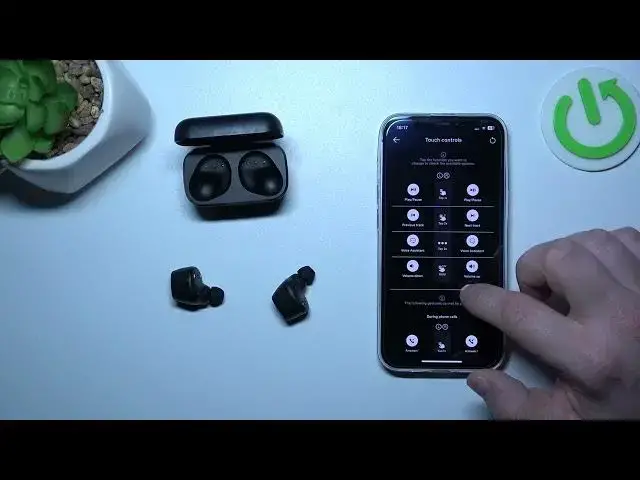 Video thumbnail for How to Master Touch Controls on Sennheiser CX Headphones