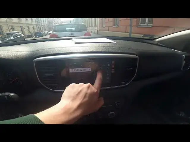 Video thumbnail for How to Make Phone Call via Bluetooth in Kia Sportage IV ( 2016 – now ) - Dial a Number