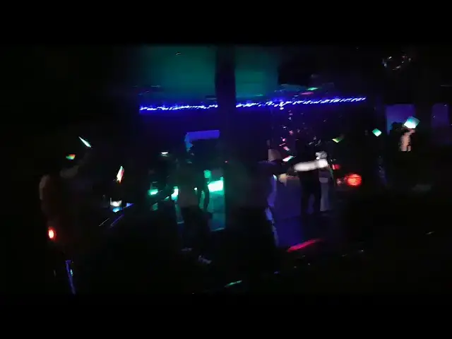 Video thumbnail for NEW GLOW BEATZ FITNESS ICE-LOUNGE NIGHTCLUB OAKENGATES  WITH AMANDA