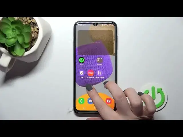 Video thumbnail for Samsung Galaxy F23 - How To Change Lock Screen Wallpaper