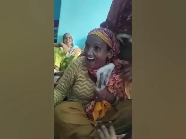 Video thumbnail for बीबी सुंडी ऊपर पेट में मरी दर्द की मारी, हसी मजाक वाला गीत#dance #funny #देहातीsong