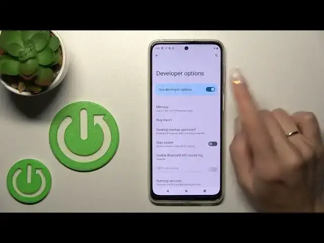 'Video thumbnail for MOTOROLA Moto G42 Hide Developer Options'
