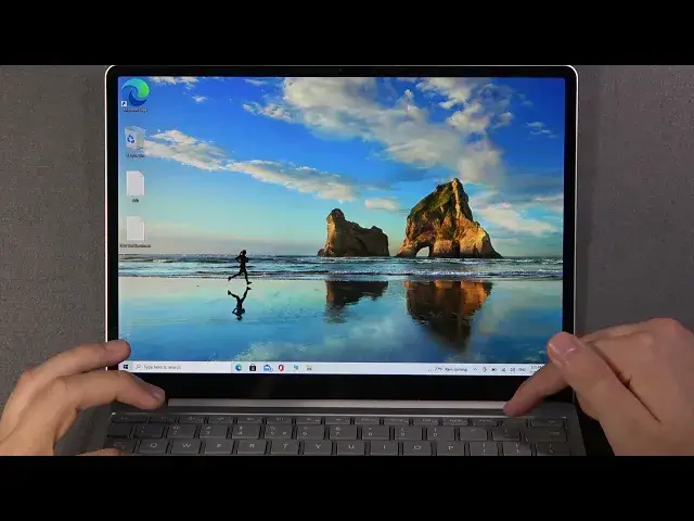 Video thumbnail for How to Turn Off Magnifier in MICROSOFT Surface Laptop Go with Windows 10
