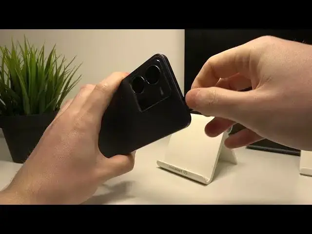 'Video thumbnail for Does the VIVO Y35 Phone Have a Dual SIM Slot? Let's Figure Out!'