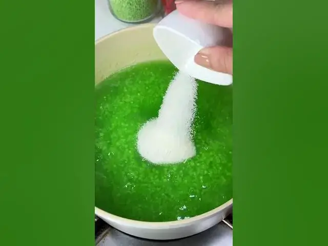 Video thumbnail for Quick and Easy Cambodian Recipes | របៀបធ្វើបង្អែមសាគូរពោតទឹកដូង