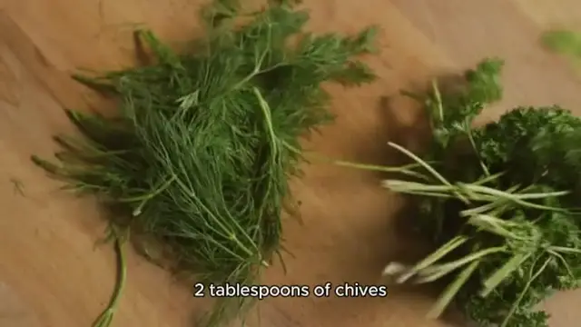 'Video thumbnail for Bearnaise sauce recipe'