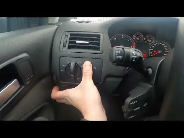 'Video thumbnail for How to Change Headlights Position in Ford C-MAX I ( 2003 - 2010 ) Adjust Headlights Height'