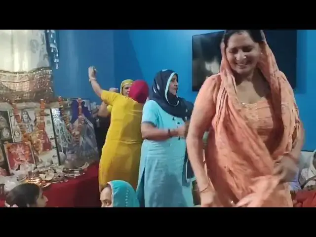 Video thumbnail for लुट गई भोले बाबा लूट गई#happy_lokgeet #trending #haryanvibhajan #bholenath #dance