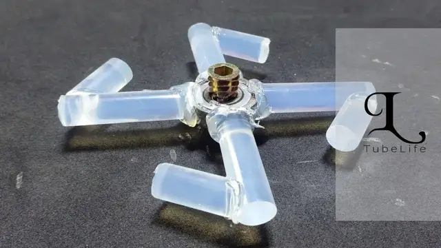 Video thumbnail for Glue Gun Fidget Spinner | How To Make A Fidget Spinner Using HOT GLUE GUN | Tubelife