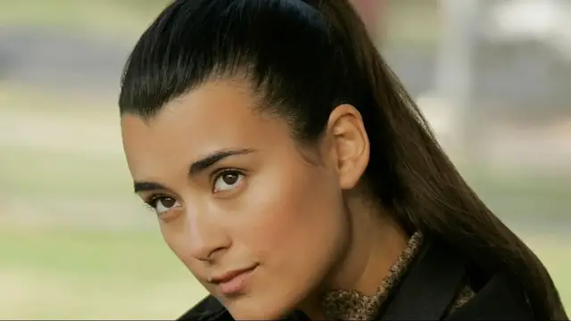 'Video thumbnail for 6 Things You Don't Know About Cote De Pablo'