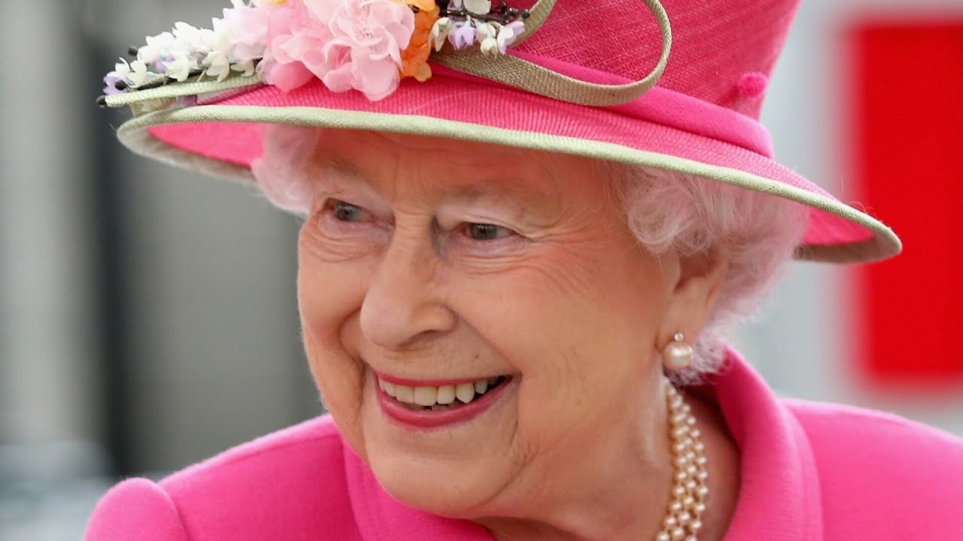 Video thumbnail for The Only Former U.S. President Invited To Meet With The Queen