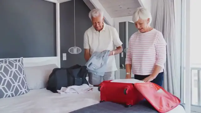 'Video thumbnail for How to Move with Elderly Parents Comfortably (720p 30fps)'