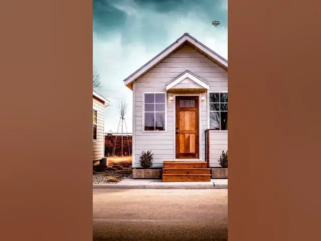 Video thumbnail for Clean, Bright & Tiny: This White Home is a Minimalist’s Dream
