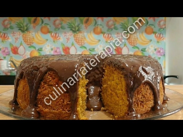 Video thumbnail for RECEITA CASEIRA | BOLO DE CENOURA FOFINHO COM COBERTURA DE CHOCOLATE 😍 SIMPLES E DELICIOSO