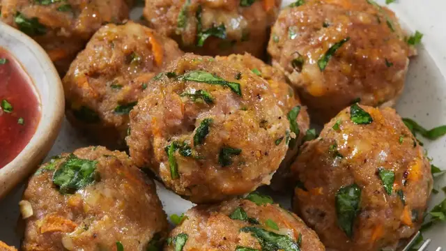 Video thumbnail for Don't Pass By These Frozen Meatballs At The Grocery Store