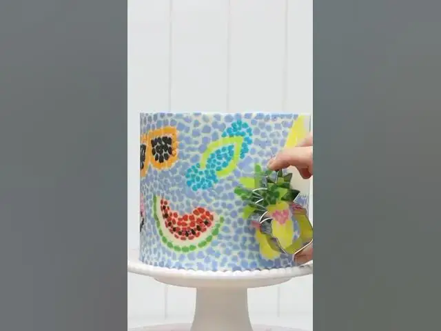 Video thumbnail for 🍍☀️🦩🍦🕶️🍉🩴🎾🍹 Which shape represents your summer?#cake #cakes #cakedecorating #buttercream