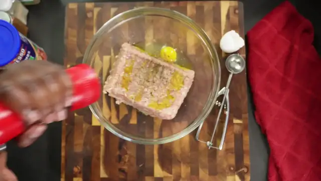 Video thumbnail for THE BEST CHICKEN MEATBALLS WITH ALFREDO PASTA(720P HD)