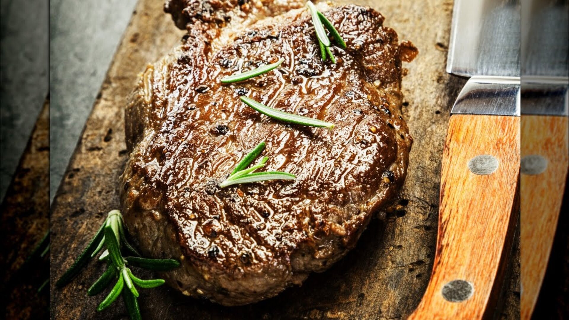 Video thumbnail for This Steakhouse Has The Best Steak