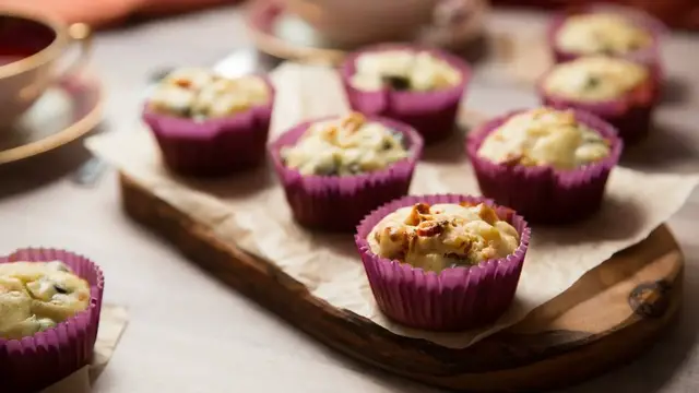'Video thumbnail for Savory Sun-Dried Tomato And Feta Muffins Recipe'