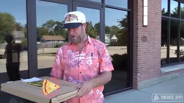 Video thumbnail for Barstool Pizza Review   Papa Del s Pizza Factory (Champaign  IL)(720P HD)