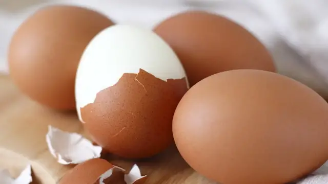 'Video thumbnail for The Secret Trick That Makes Hard-Boiled Eggs Way Easier To Peel'