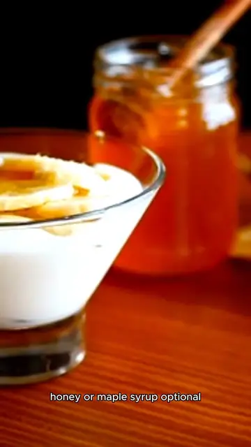 Video thumbnail for banana smoothie recipe