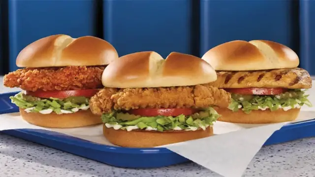 Video thumbnail for The Burger Chain That Sells A High-Quality Chicken Sandwich