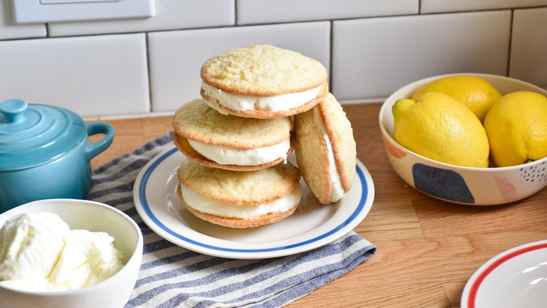 Video thumbnail for Lemon Ice Cream Sandwiches Recipe