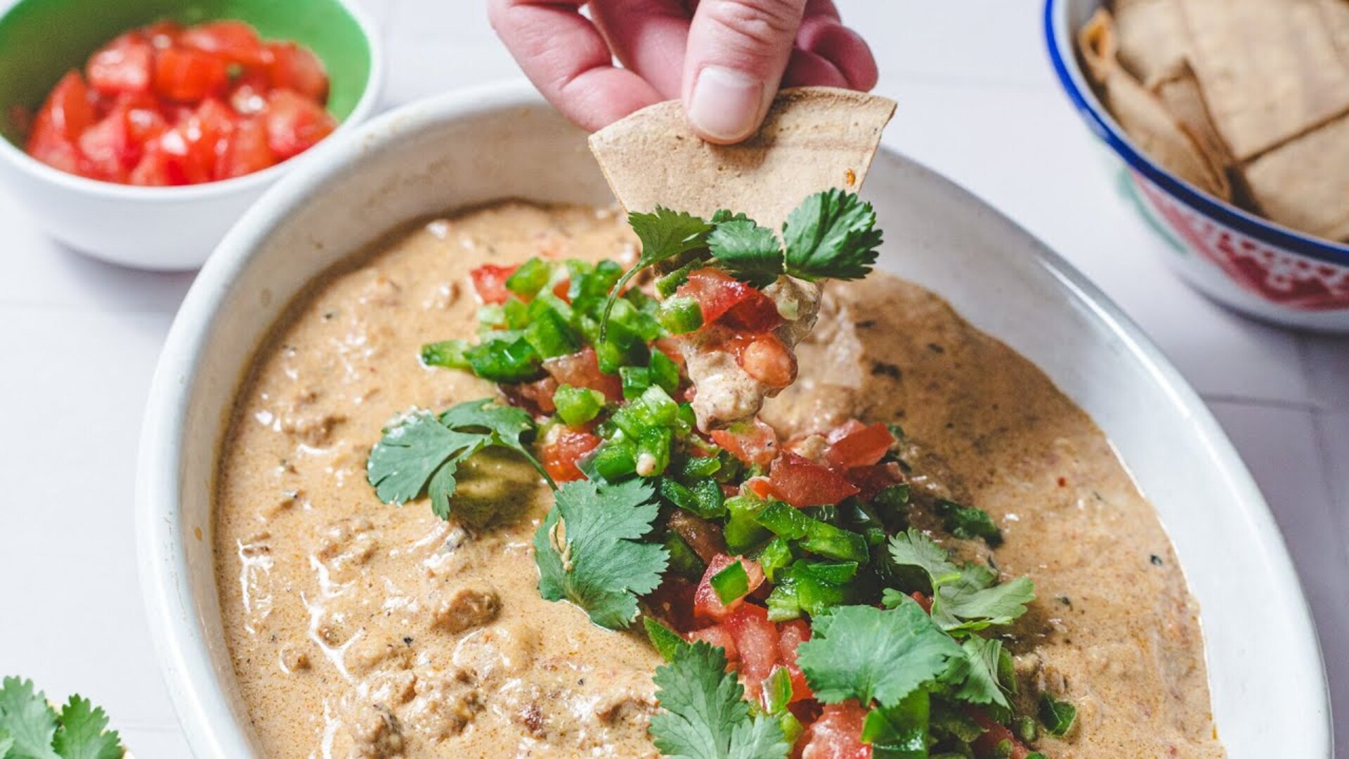 Video thumbnail for Slow Cooker Chorizo And Queso Rotel Dip Recipe