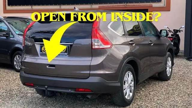 'Video thumbnail for Can you open HONDA CR-V hatch door from inside? (2012-2016)'