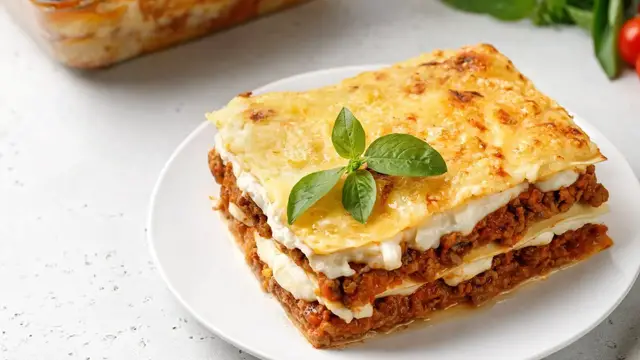 'Video thumbnail for Try Doing This Next Time You Make Lasagna'