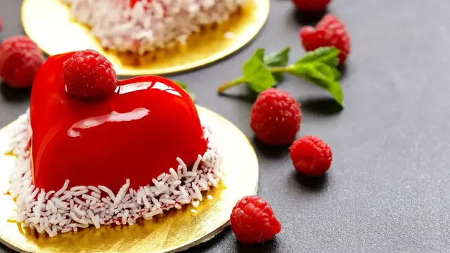 Video thumbnail for Valentine's day low carb dessert: Video blog