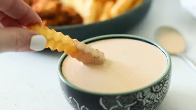 'Video thumbnail for Copycat Zaxby's Zax Sauce Recipe'