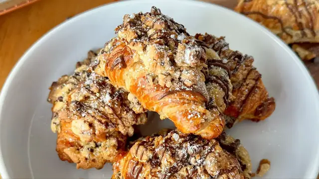 Video thumbnail for Ooey-Gooey Viral Crookies (Croissants Meet Chocolate Chip Cookies) Recipe