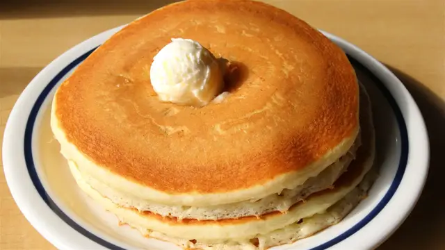 'Video thumbnail for Why IHOP's Pancakes Taste So Good'