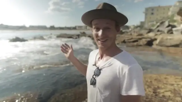 Video thumbnail for Aussie Beach Christmas! ¦ Hot Smoked Salmon ¦ Bondi Harvest (454)