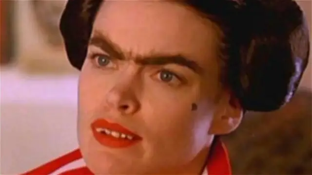 'Video thumbnail for This Dodgeball Star Is Gorgeous Once You Remove Her Fake Teeth'