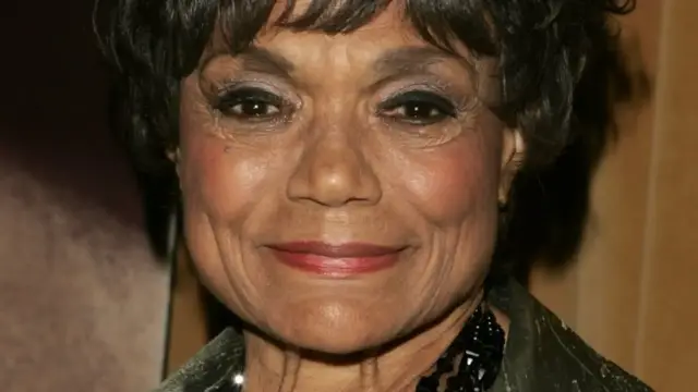 Video thumbnail for Tragic Details About Eartha Kitt