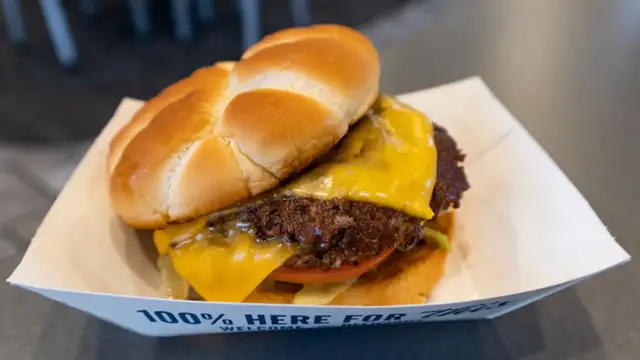 Video thumbnail for These 3 Beef Cuts Make Up A Single Culver's ButterBurger
