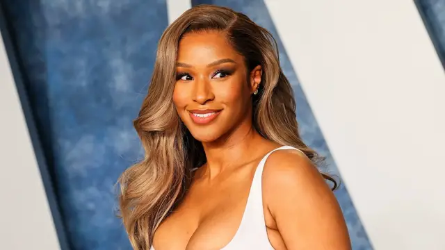 Video thumbnail for The Transformation Of LeBron James' Wife Is Turning Heads